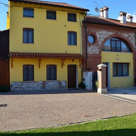 Вилла Agriturismo Alla Corte Costabissara Экстерьер фото